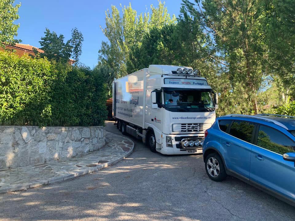 Removals company-to-Madrid